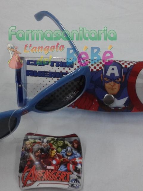 <p>Marvel - Occhiali <strong>Capitan America</strong> con protezione UV 400.</p>